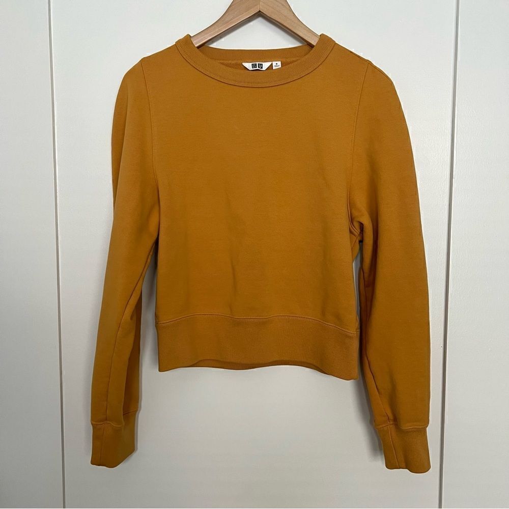 Uniqlo U Sweatshirt Pullover Womens Medium Yellow Long Sleeve Crew Neck Cotton